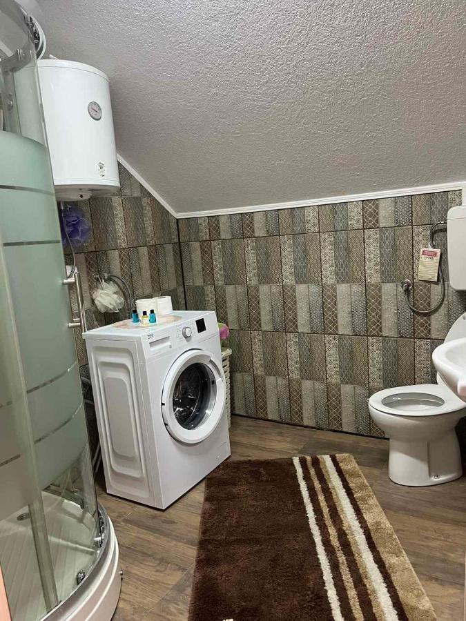 Apartman Salus Тузла Екстер'єр фото