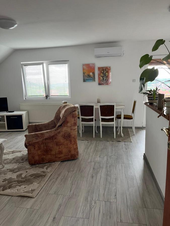 Apartman Salus Тузла Екстер'єр фото